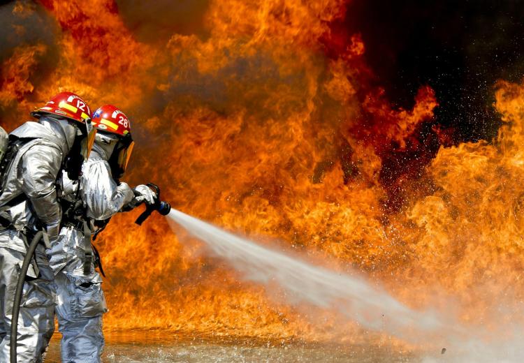 Lucha contra incendios